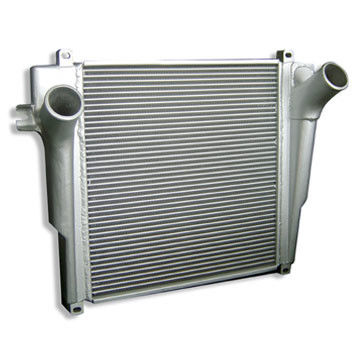Mobil Charge Air Cooler bersirip Tabung Heat Exchanger / Bar dan Lempeng Struktur Aluminium